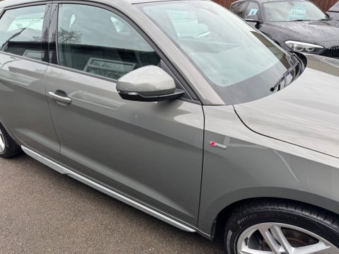 Audi A1 S LINE 35 TFSI S-A 9