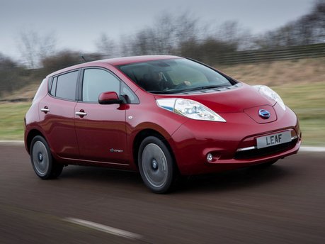 Image of older Nissan LEAF