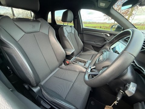 Audi Q3 2.0 TFSI 40 S line S Tronic quattro Euro 6 (s/s) 5dr 29