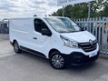 Renault Trafic 2.0 dCi ENERGY 28 Business+ Panel Van 5dr Diesel Manual SWB Standard Roof E 25