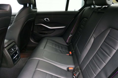 BMW 3 Series 2.0 320i M Sport Auto 4dr 8