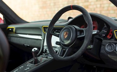 Porsche 911 (991.2) GT3 12