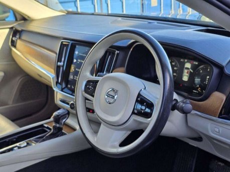 Volvo S90 2.0 D4 Inscription Pro Saloon 4dr Diesel Auto Euro 6 (s/s) (190 ps) 33