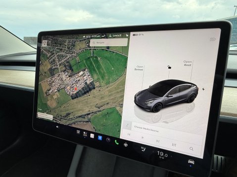 Tesla Model 3 (Dual Motor) Performance Saloon 4dr Electric Auto 4WDE (Performance Upgrade 28