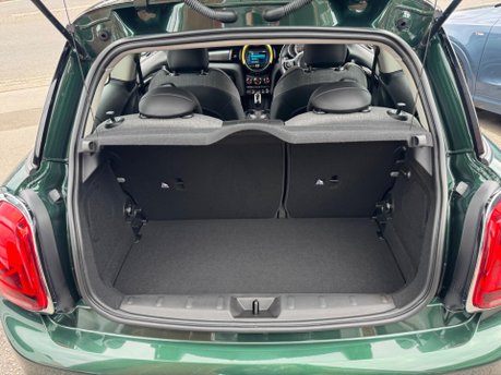 Mini Hatch COOPER S 16