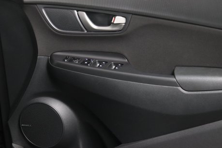 Hyundai KONA PREMIUM 36