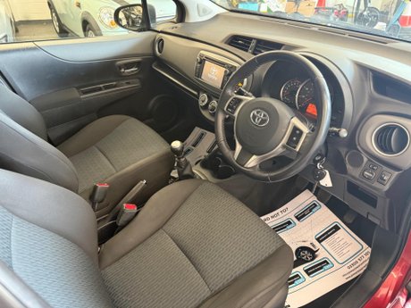 Toyota Yaris 1.33 Dual VVT-i TR Euro 5 5dr 9
