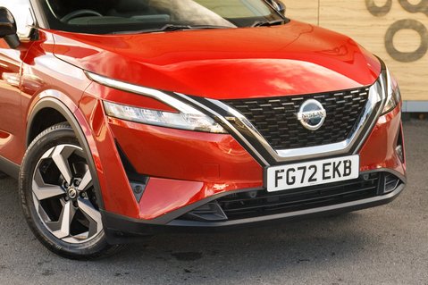 Nissan Qashqai DIG-T N-CONNECTA MHEV 10