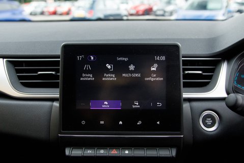 Renault Captur TECHNO E-TECH 30