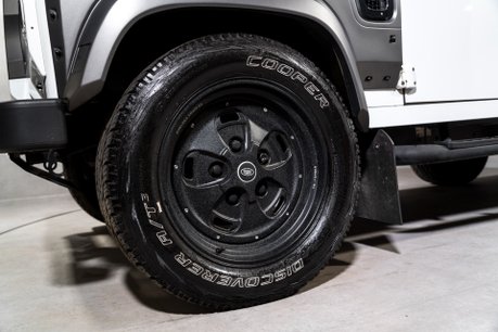 Land Rover Defender CHELSEA TRUCK CO. NOW SOLD. SIMILAR REQUIRED. PLEASE CALL 01903 254800. 9