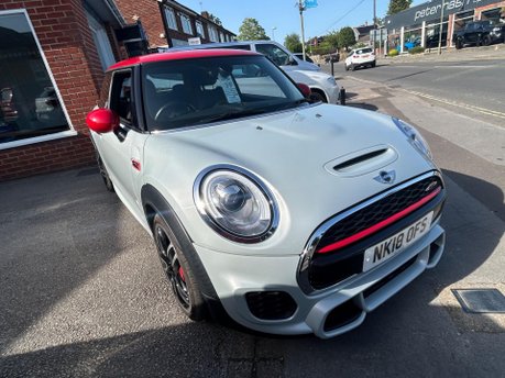 Mini Hatch 2.0 John Cooper Works Euro 6 (s/s) 3dr 10