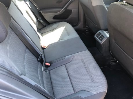 Volkswagen Golf SE TDI BLUEMOTION TECHNOLOGY FULL SERVICE HISTORY £20 TO TAX 16