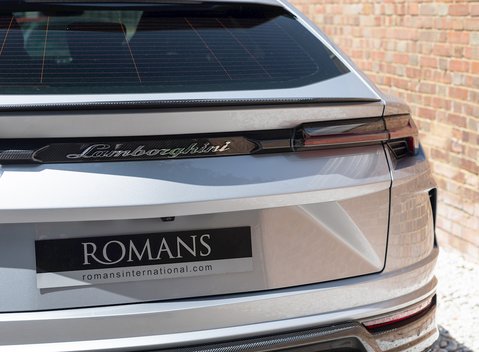Lamborghini Urus 27