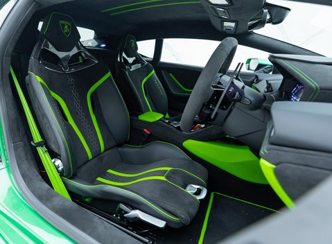 Lamborghini Huracan Tecnica 14