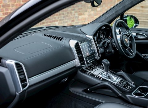 Porsche Cayenne Turbo 17
