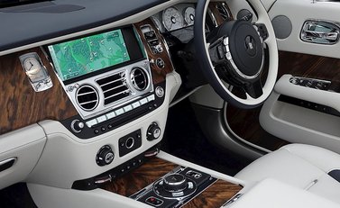 Rolls-Royce Dawn 10