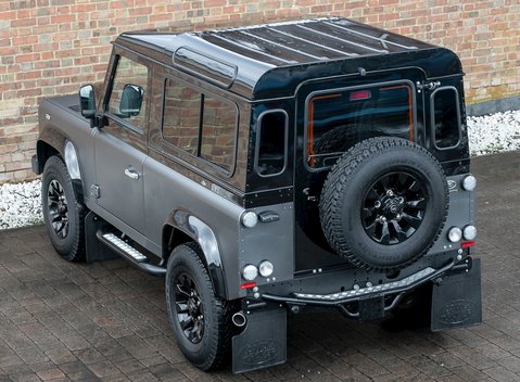 Land Rover Defender 90 Autobiography Edition 9