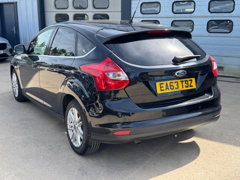 Ford Focus 1.6 TDCi Titanium Euro 5 (s/s) 5dr 5
