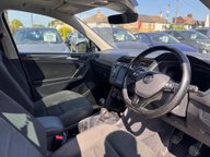 Volkswagen Tiguan SEL TDI BMT 4MOTION 34