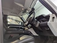 Land Rover Defender 2.0 Defender SE D Auto 4WD 5dr 49