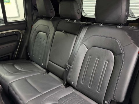 Land Rover Defender 3.0 P400 MHEV X SUV 5dr Petrol Auto 4WD Euro 6 (s/s) (400 ps) 42