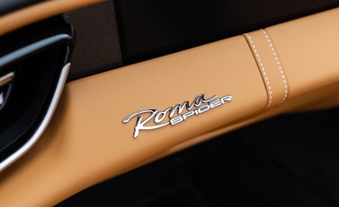 Ferrari Roma SPIDER 25