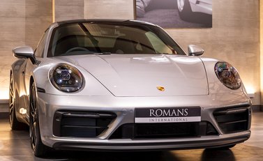 Porsche 911 (992) Carrera GTS 1