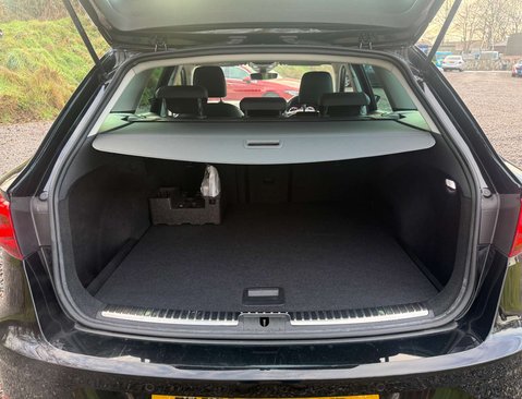 SEAT Leon 2.0 Leon Xcellence Luxury TSi Semi-Auto 5dr 47