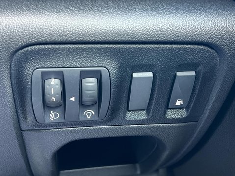 Renault Megane ICONIC E-TECH 39