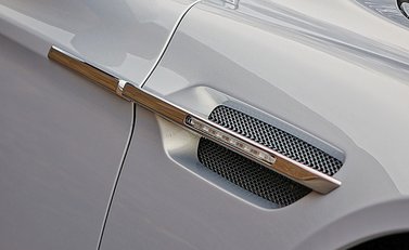 Aston Martin Rapide S 6