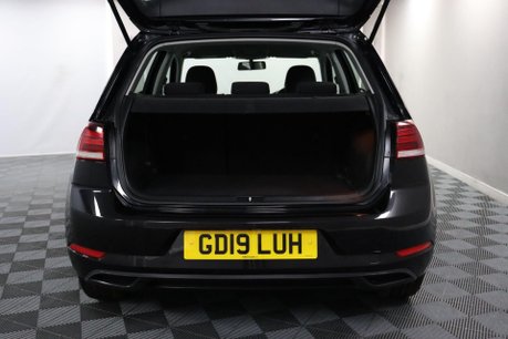 Volkswagen Golf S TSI 32