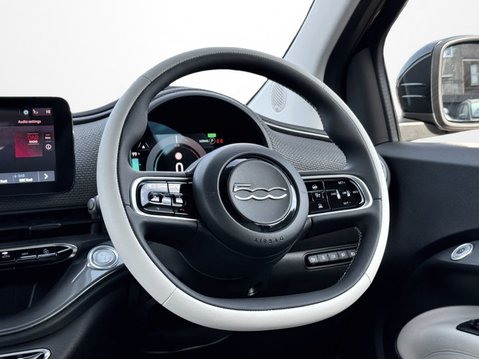 Fiat 500 87kW La Prima by Bocelli 42kWh 2dr Auto 18