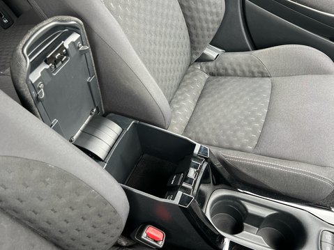 Suzuki Swace MOTION 28