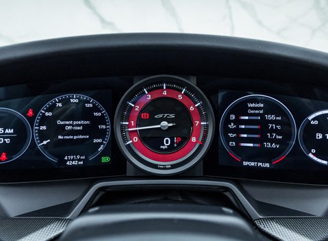 Porsche 911 Targa 4 GTS (992) 28