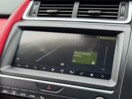 Jaguar E-Pace R-DYNAMIC HSE 30