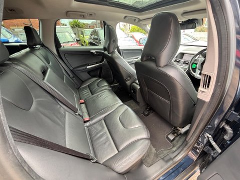 Volvo XC60 2.4 D5 SE Lux Nav Geartronic AWD Euro 5 5dr 34