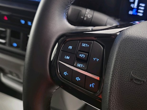 Ford Transit Custom Transit Custom PHEV 320L1 H1 Limited Auto Van 2.5L 227PHEV 21