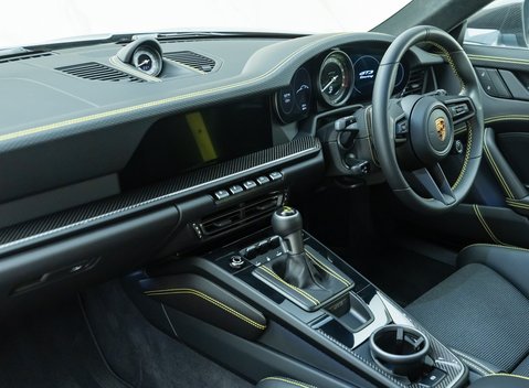 Porsche 911 GT3 TOURING (992) 15