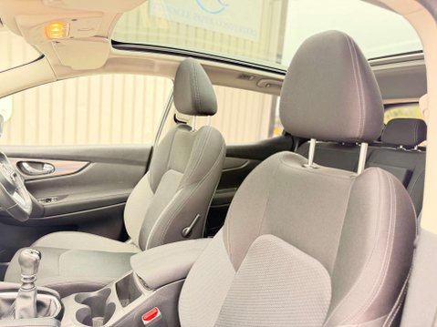 Nissan Qashqai 1.5 Qashqai N-Connecta dCi 5dr 22