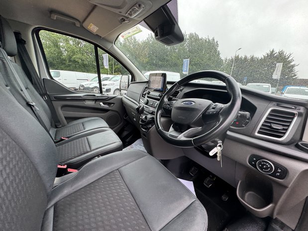Ford Transit Custom LWB L2H1 Low Roof Sport 280 Air Con Alloys Sensors Cam Tow Bar EURO 6 16