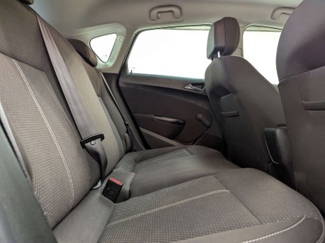 Vauxhall Astra 2.0 Astra SRi CDTi Auto 5dr 45