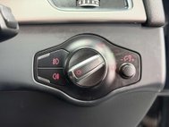 Audi A4 2.0 TFSI S line Saloon 4dr Petrol S Tronic quattro Euro 5 (s/s) (211 ps) 53