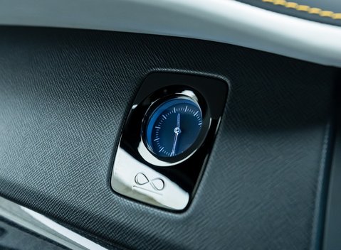 Rolls-Royce Cullinan BLACK BADGE 23