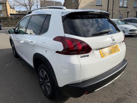 Peugeot 2008 ALLURE PREMIUM 6
