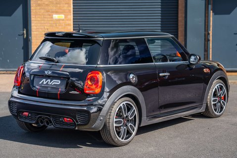 Mini Hatch 2.0 John Cooper Works Auto 3dr 4