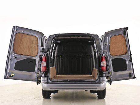 Citroen Berlingo XL 1.5 BlueHDi 950Kg Driver 100ps 4