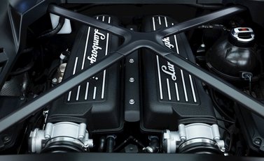 Lamborghini Huracan LP640-2 Tecnica 31