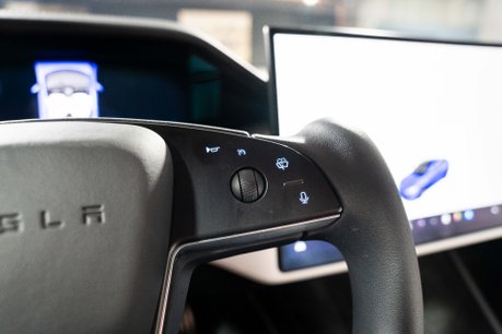 Tesla Model S PLAID AWD. NOW SOLD. SIMILAR REQUIRED. PLEASE CALL 01903 254800. 28