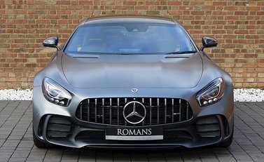 Mercedes-Benz Amg GT GT R 4