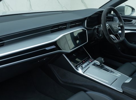 Audi RS6 AVANT PERFORMANCE 19